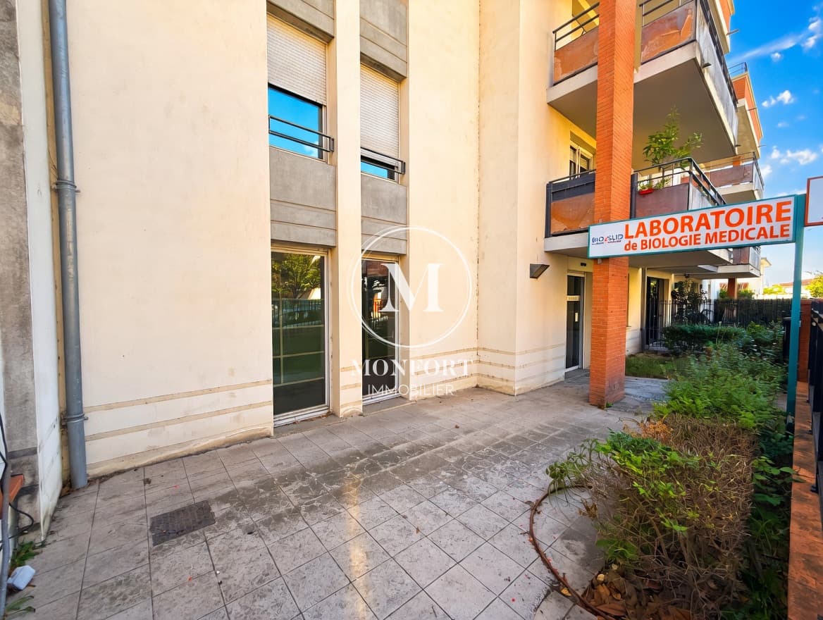 Local commercial · 175 m² · Location — photo 3