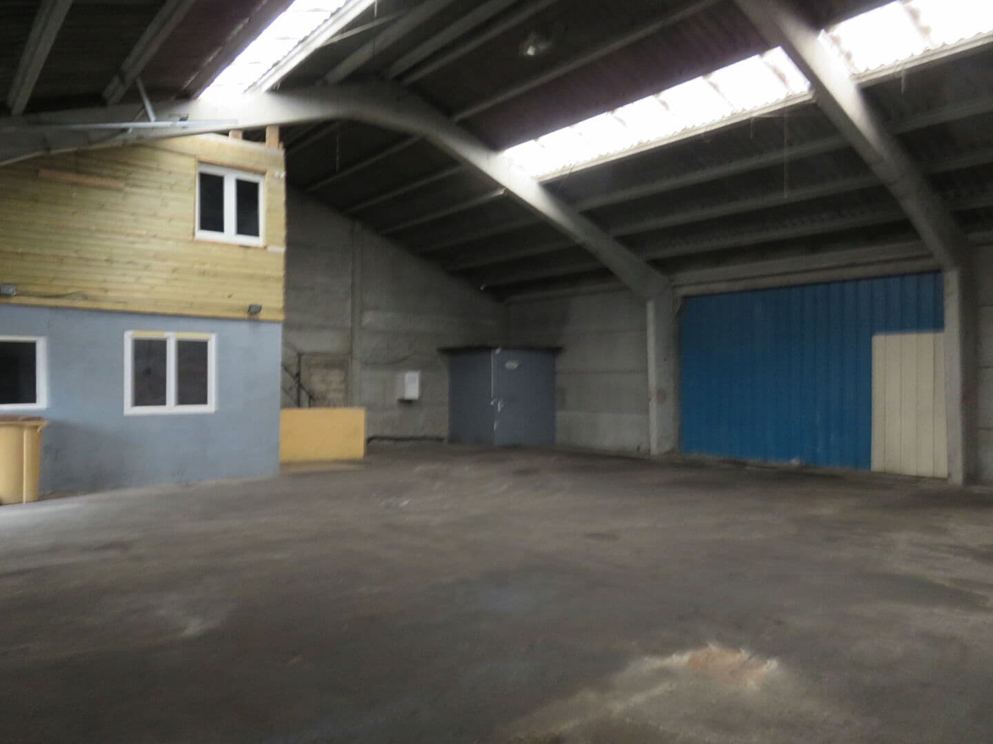 Local commercial · 250 m² · Location — photo 3