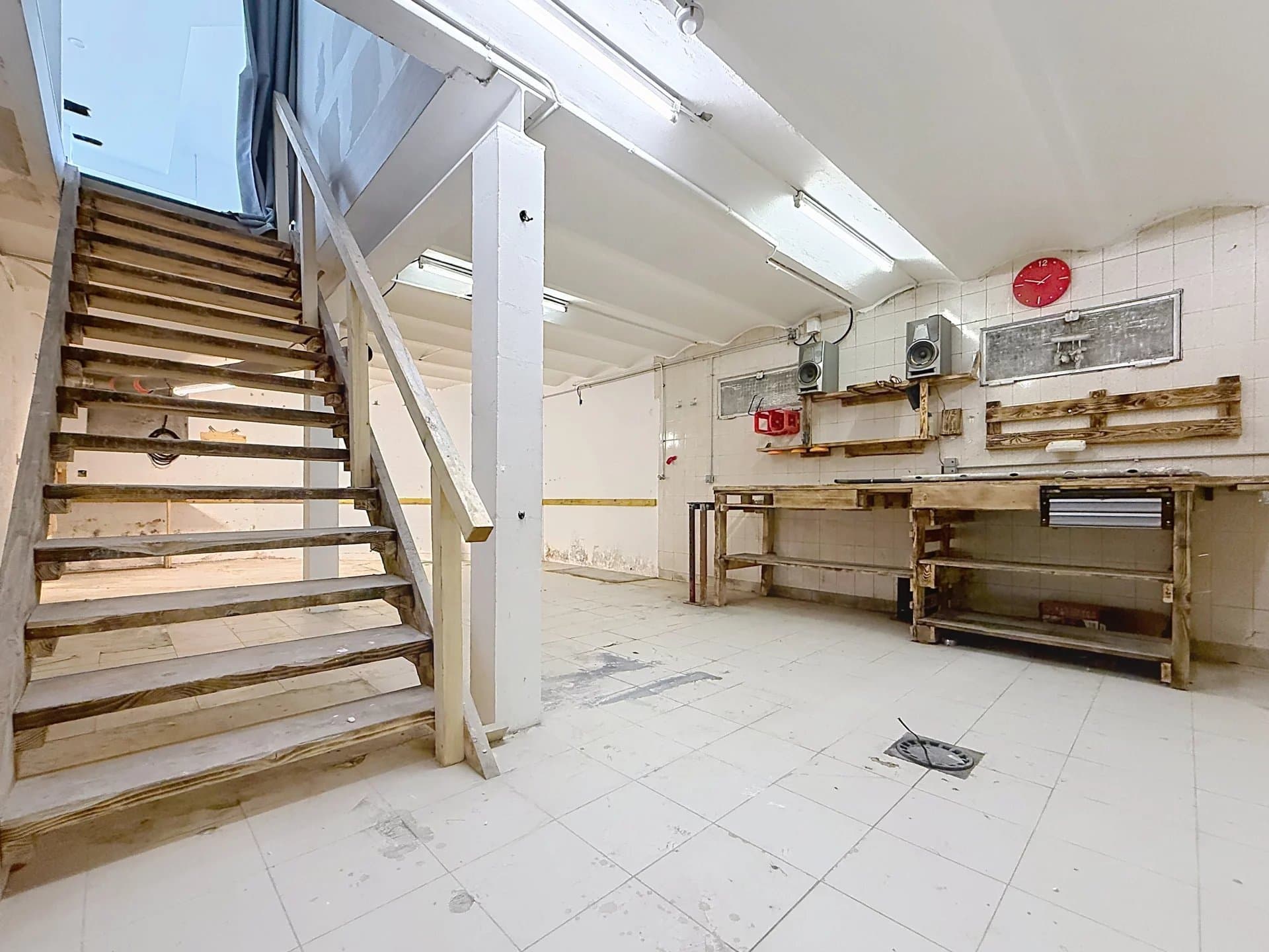 Local commercial · 120 m² · Location — photo 3