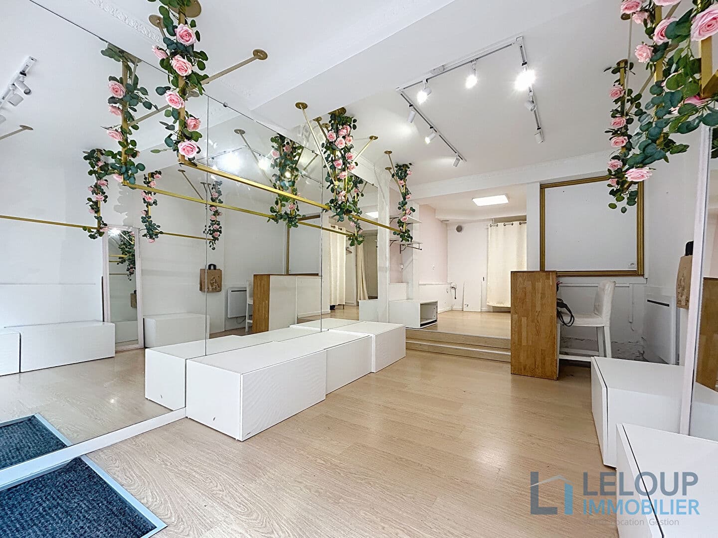 Local commercial · 30 m² · Location — photo 1