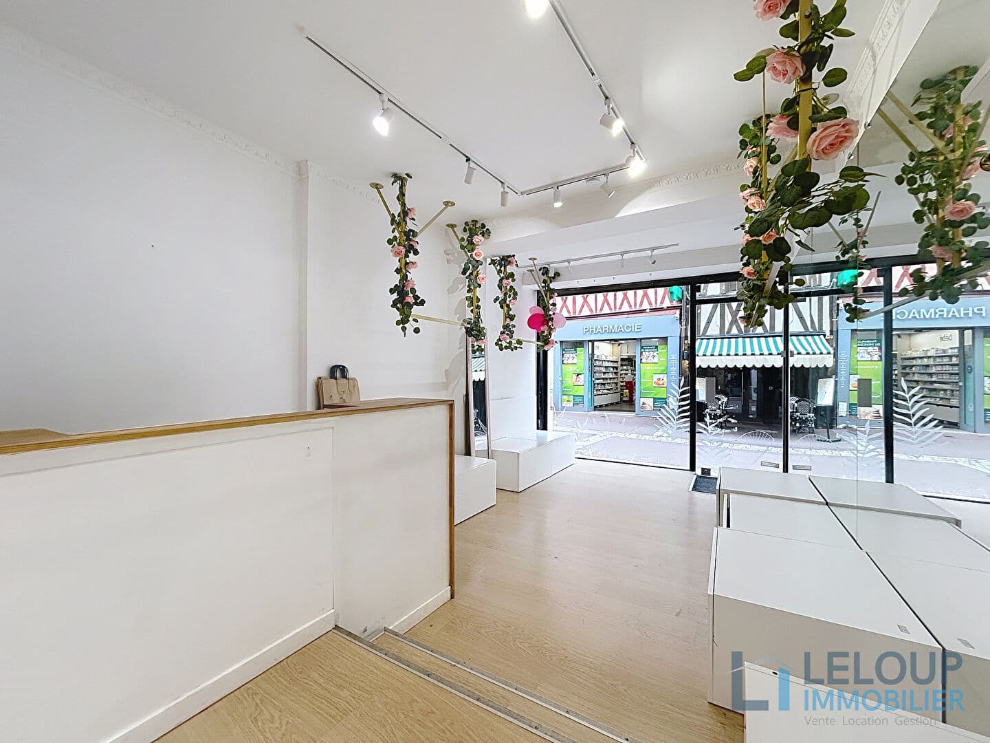Local commercial · 30 m² · Location — photo 3