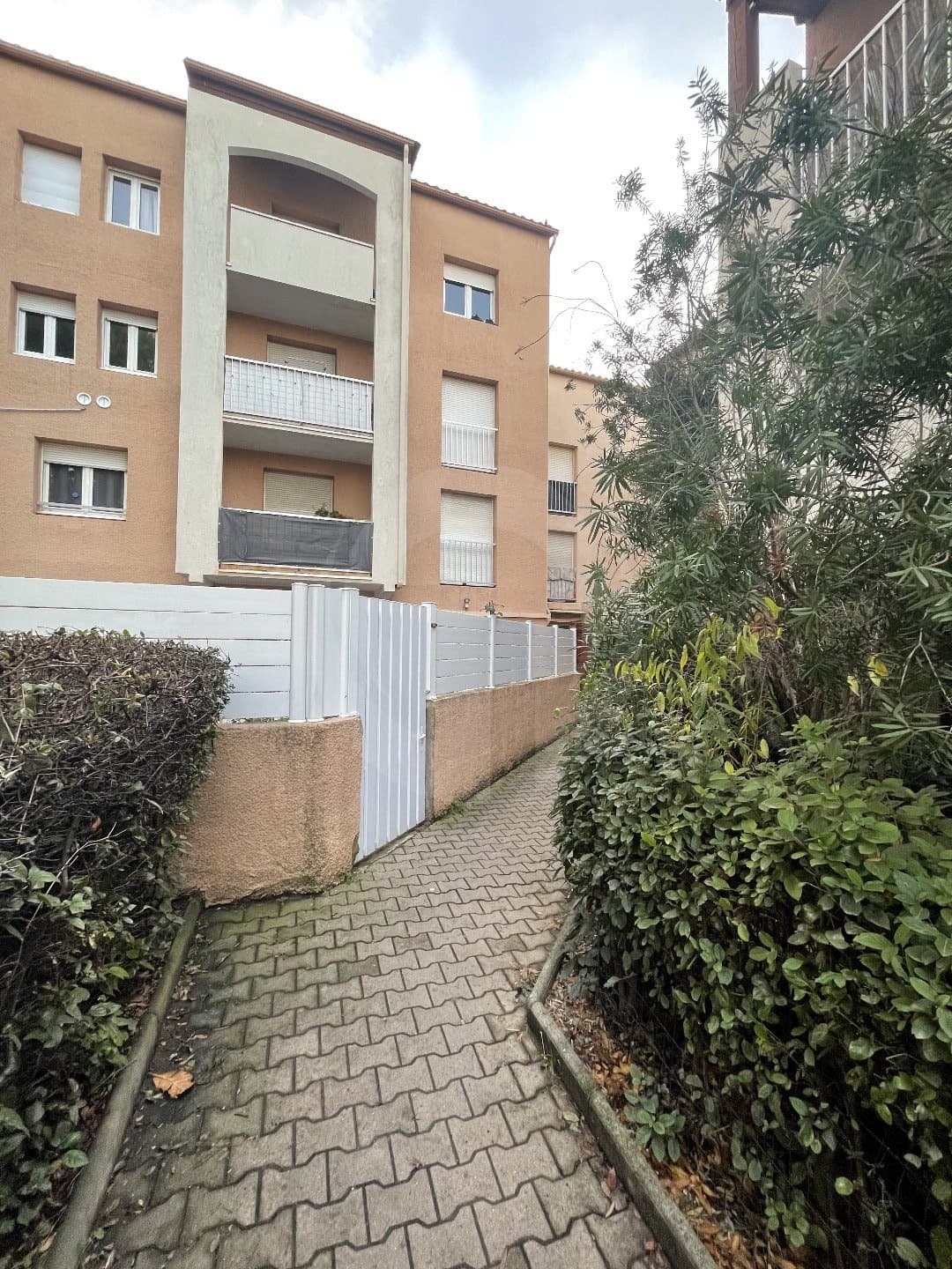 Local commercial · Achat des murs — photo 2
