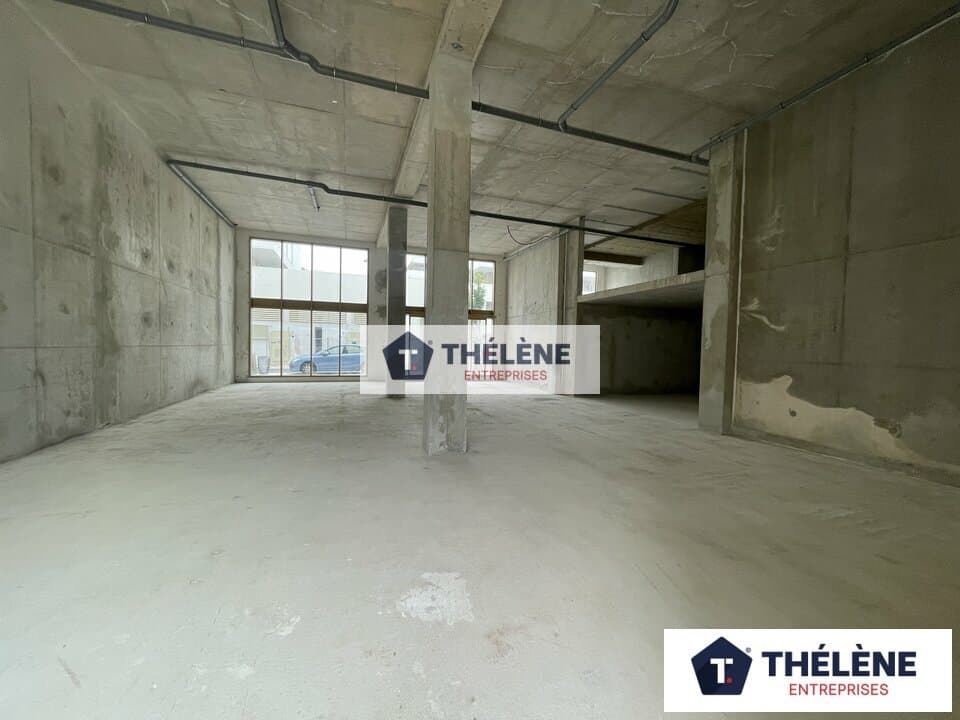 Local commercial · 270 m² · Location — photo 2