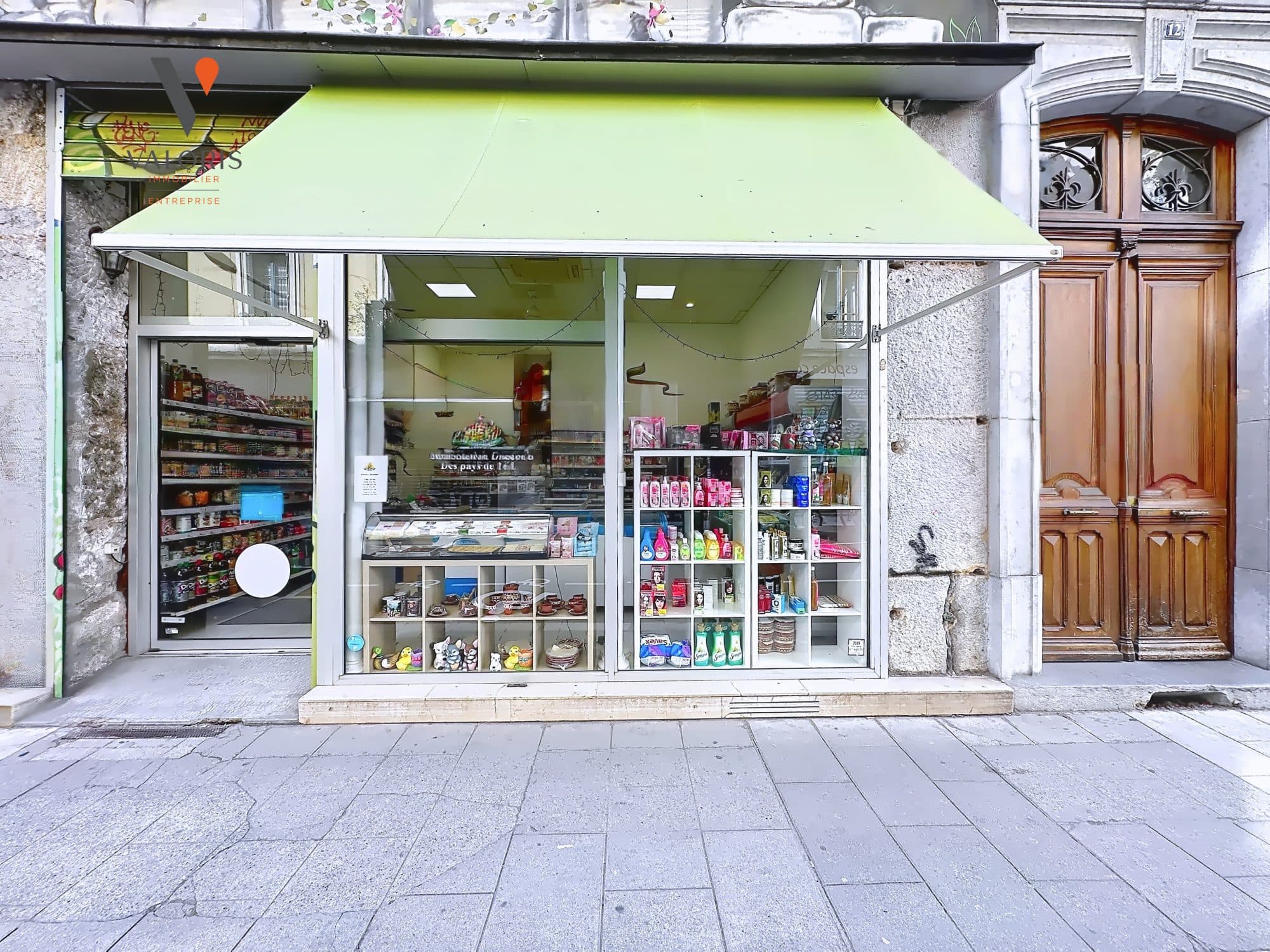 Local commercial · 54 m² · Location — photo 2
