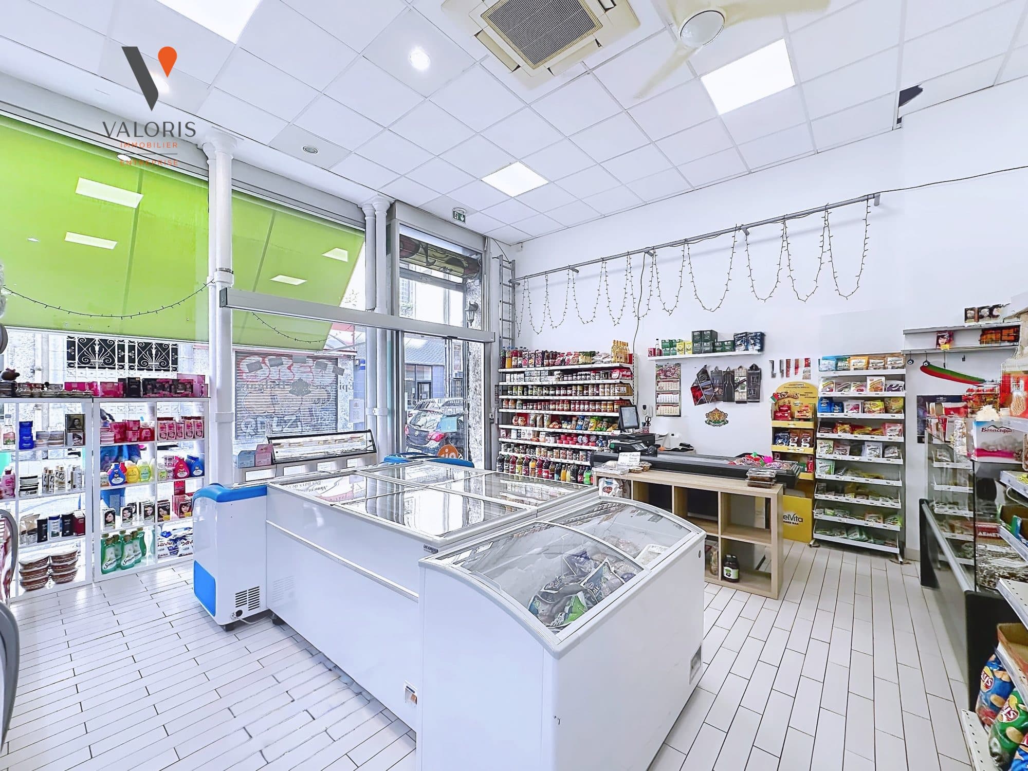 Local commercial · 54 m² · Location — photo 3