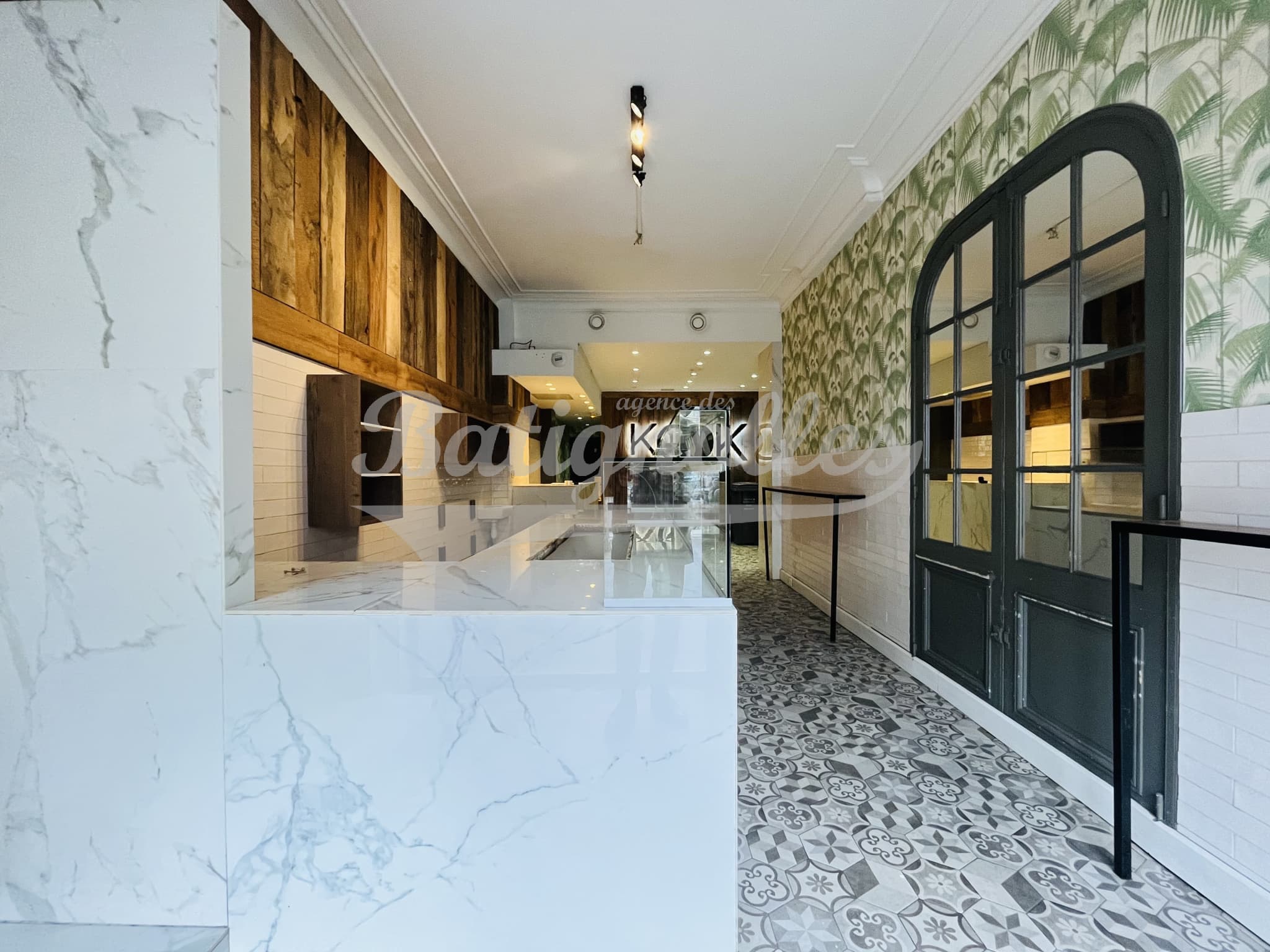 Local commercial · 59 m² · Location — photo 3