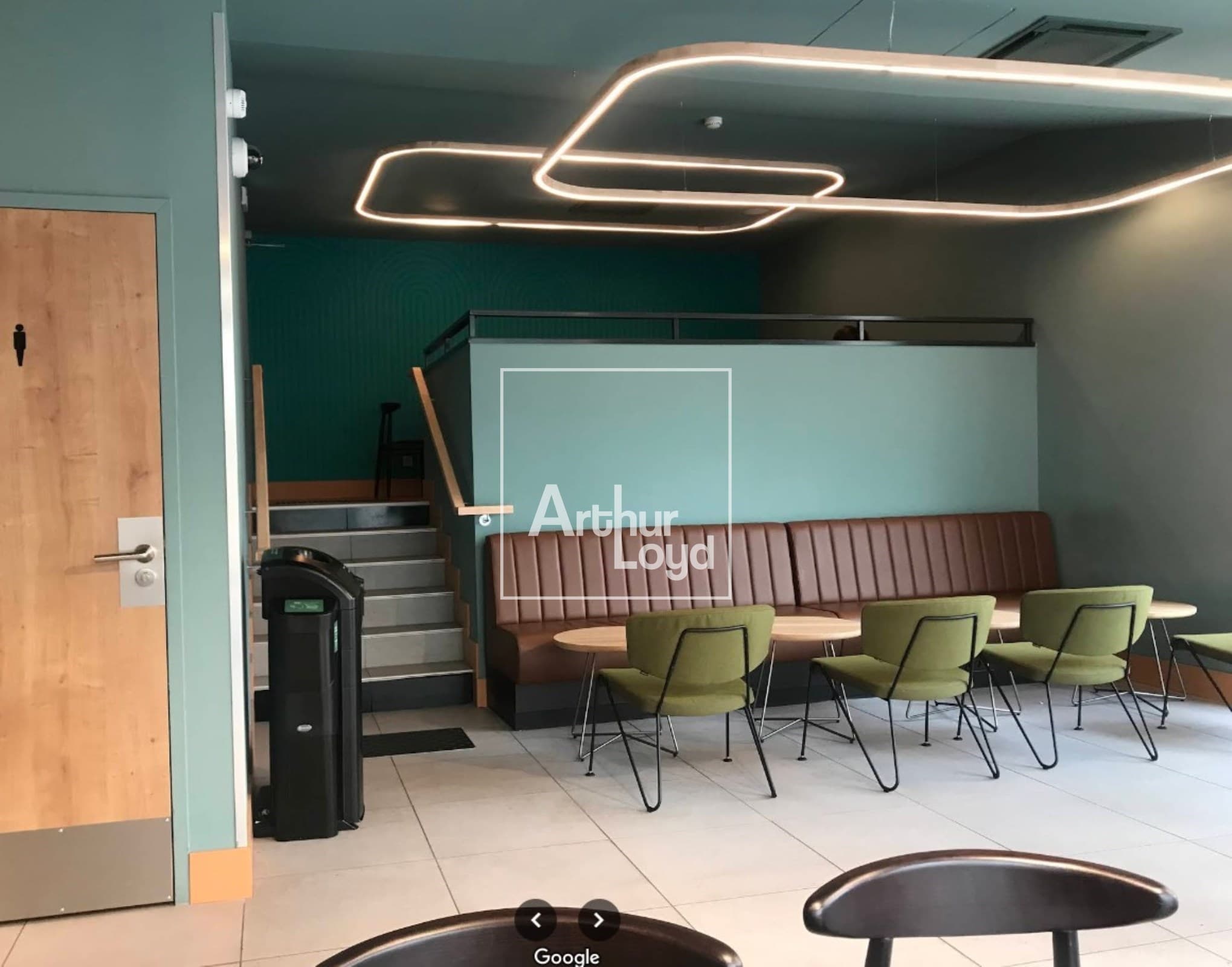 Local commercial · 293 m² · Location — photo 3