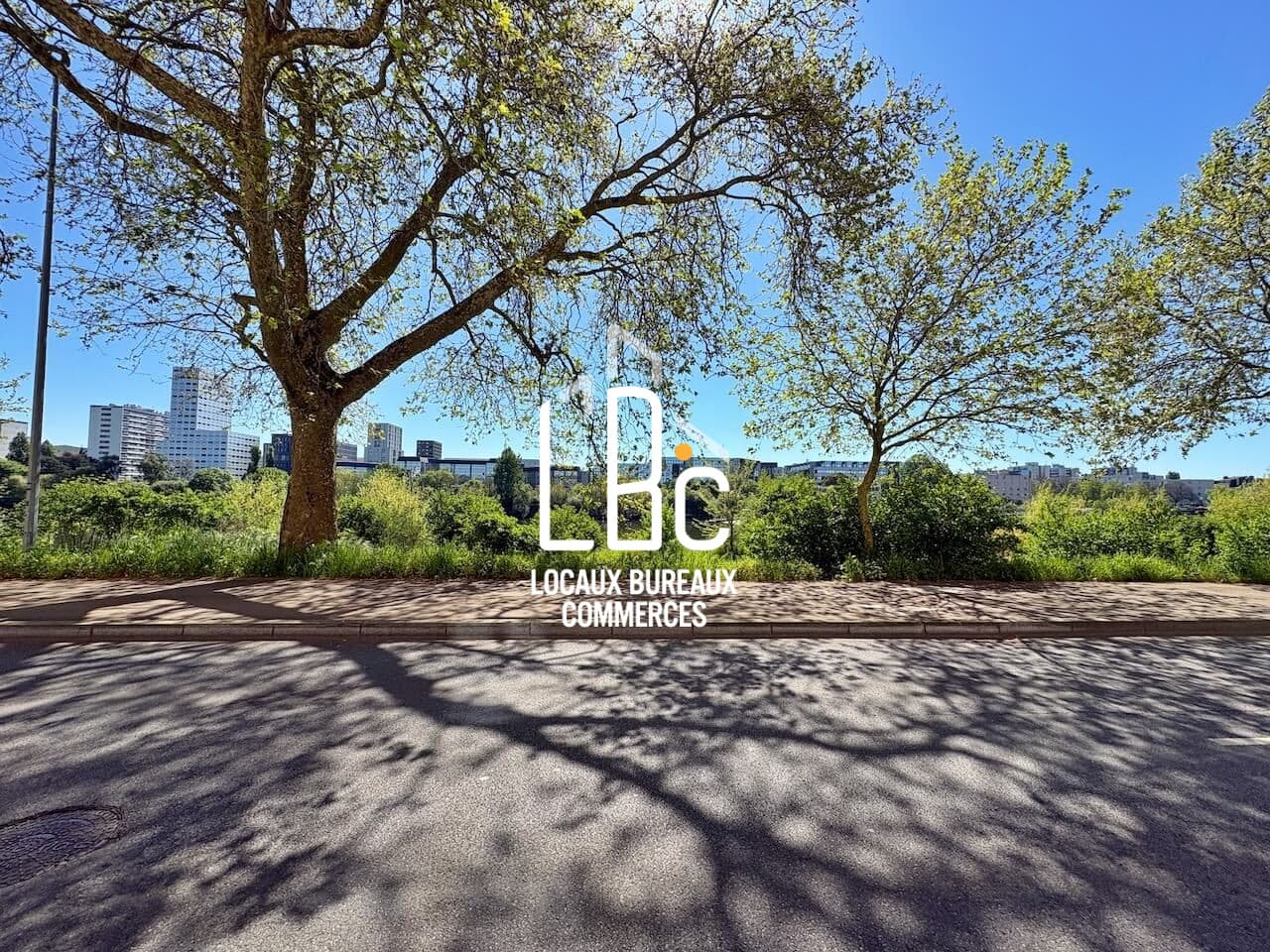 Local commercial · 60 m² · Location — photo 2