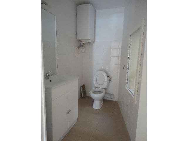 Local commercial · 27 m² · Location — photo 2