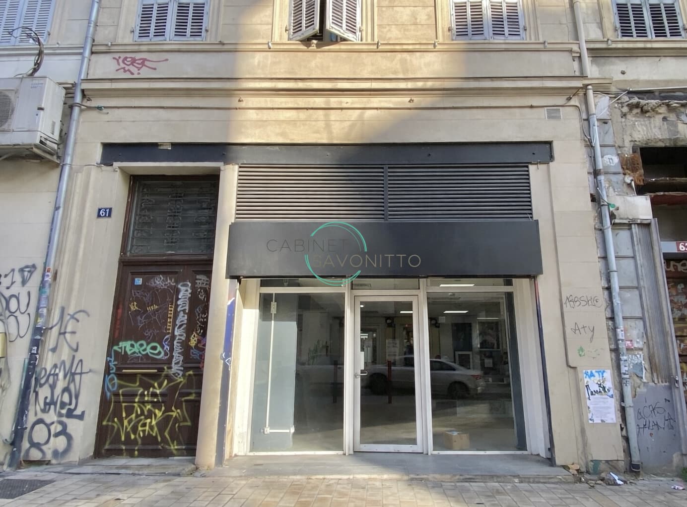 Local commercial · 97 m² · Location — photo 1