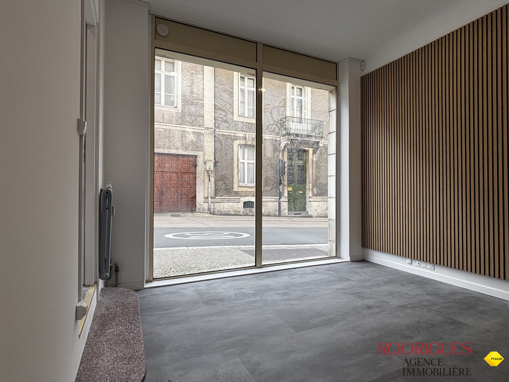 Local commercial · 75 m² · Achat des murs — photo 2