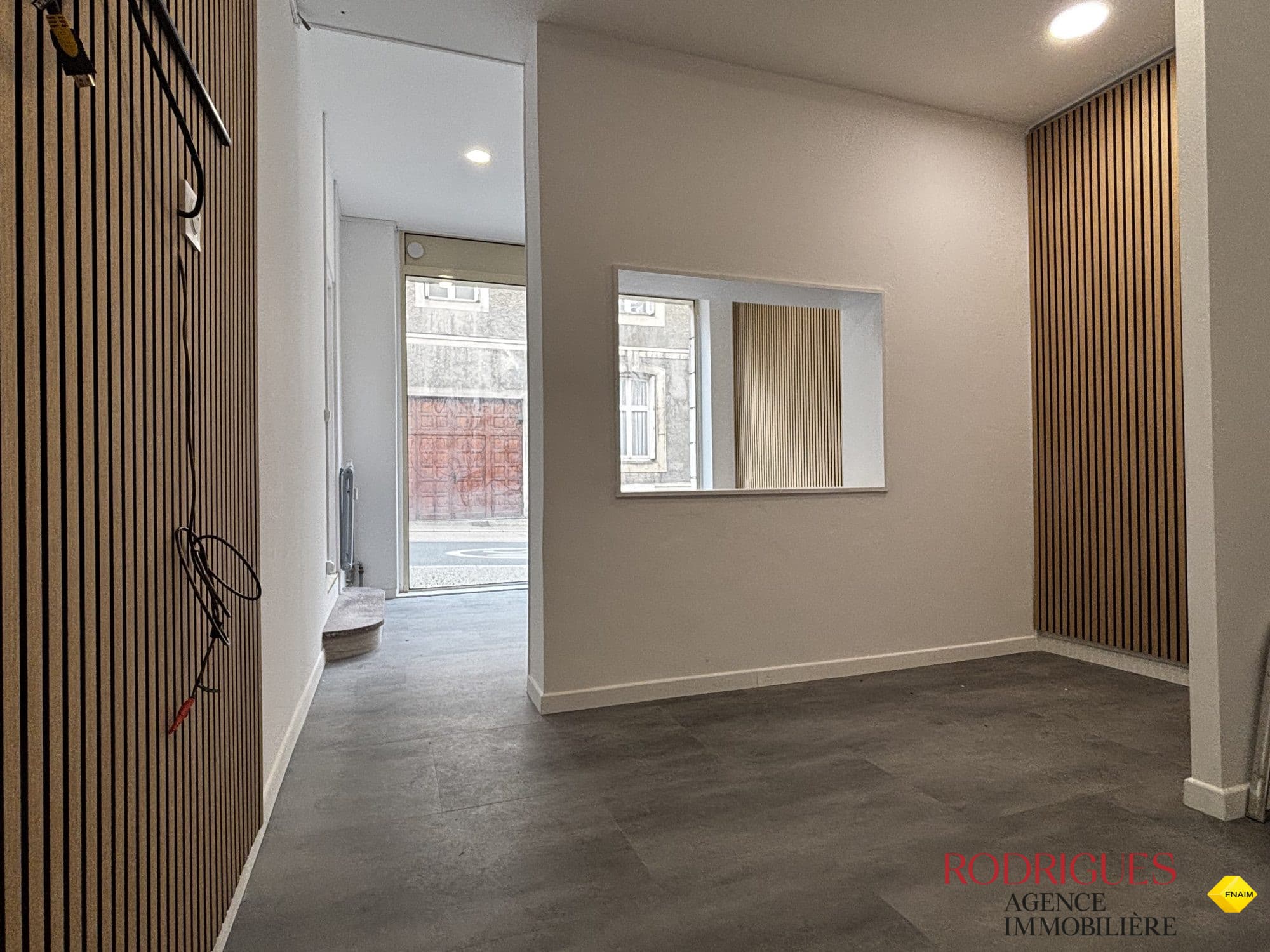 Local commercial · 75 m² · Achat des murs — photo 3