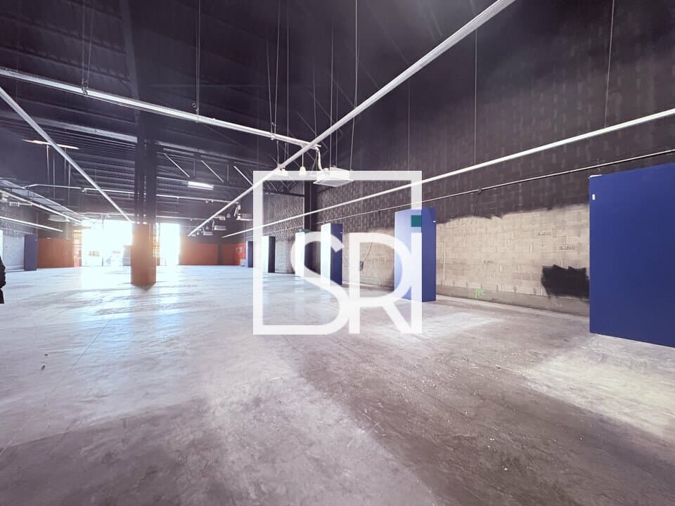 Local commercial · 1238 m² · Location — photo 2
