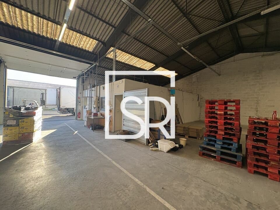 Local commercial · 800 m² · Location — photo 3