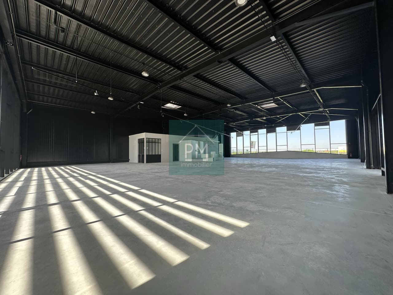 Local commercial · 500 m² · Location — photo 2