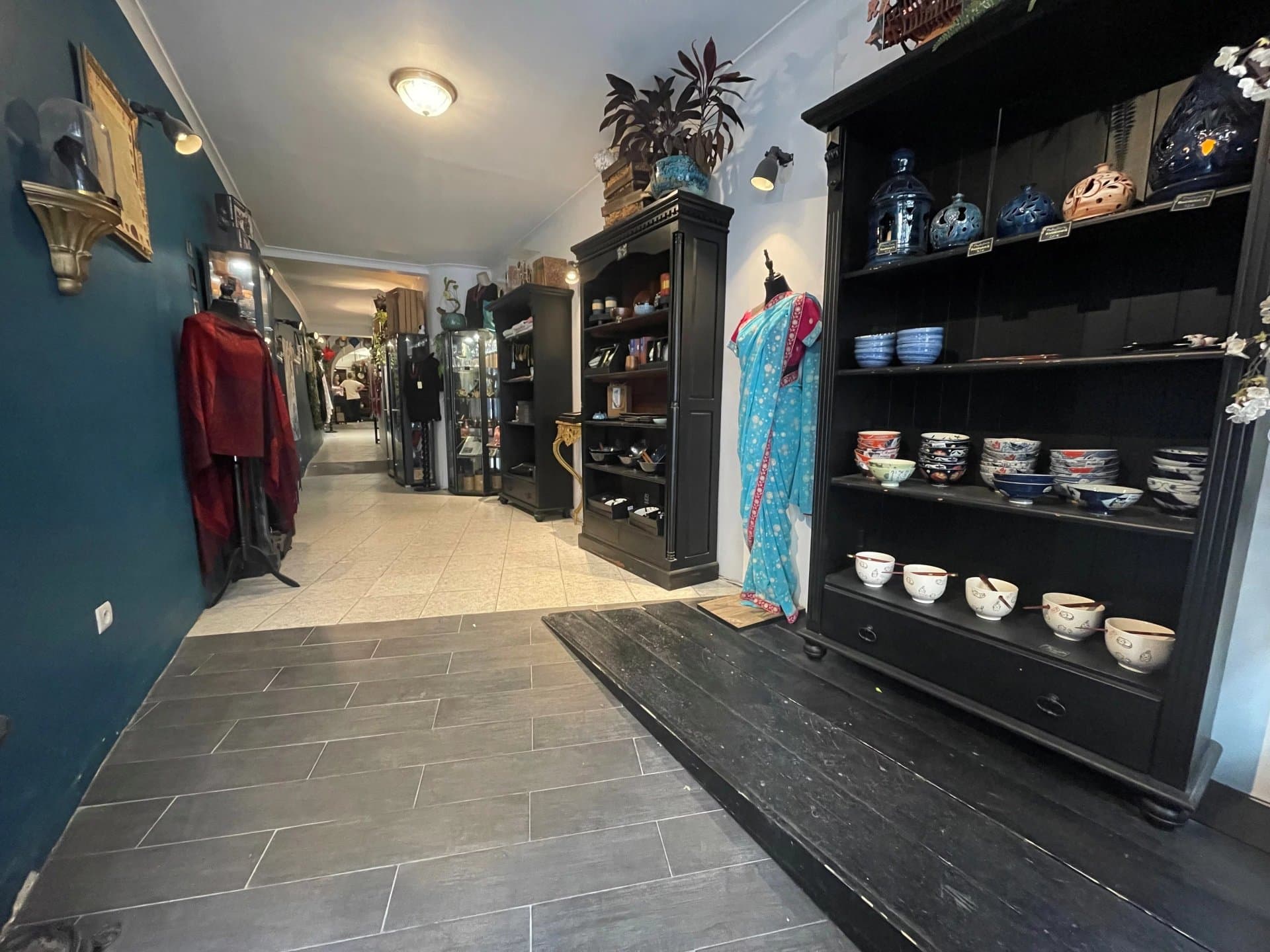 Local commercial · 62 m² · Achat des murs — photo 2