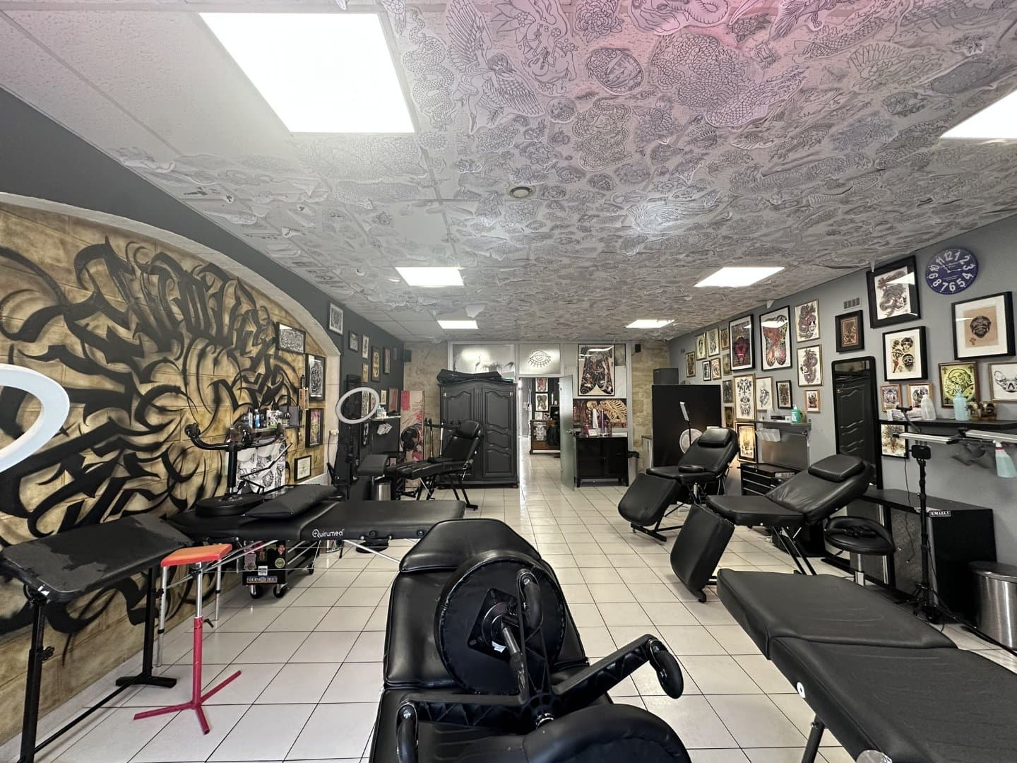 Local commercial · 92 m² · Location — photo 2