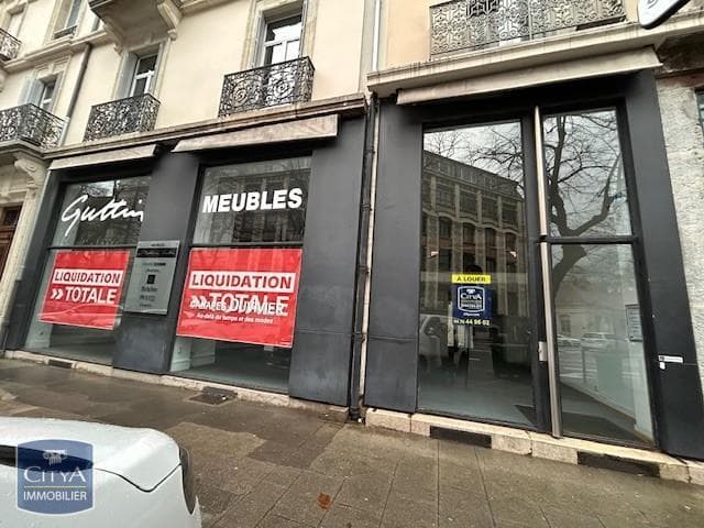 Local commercial · 312 m² · Location — photo 1