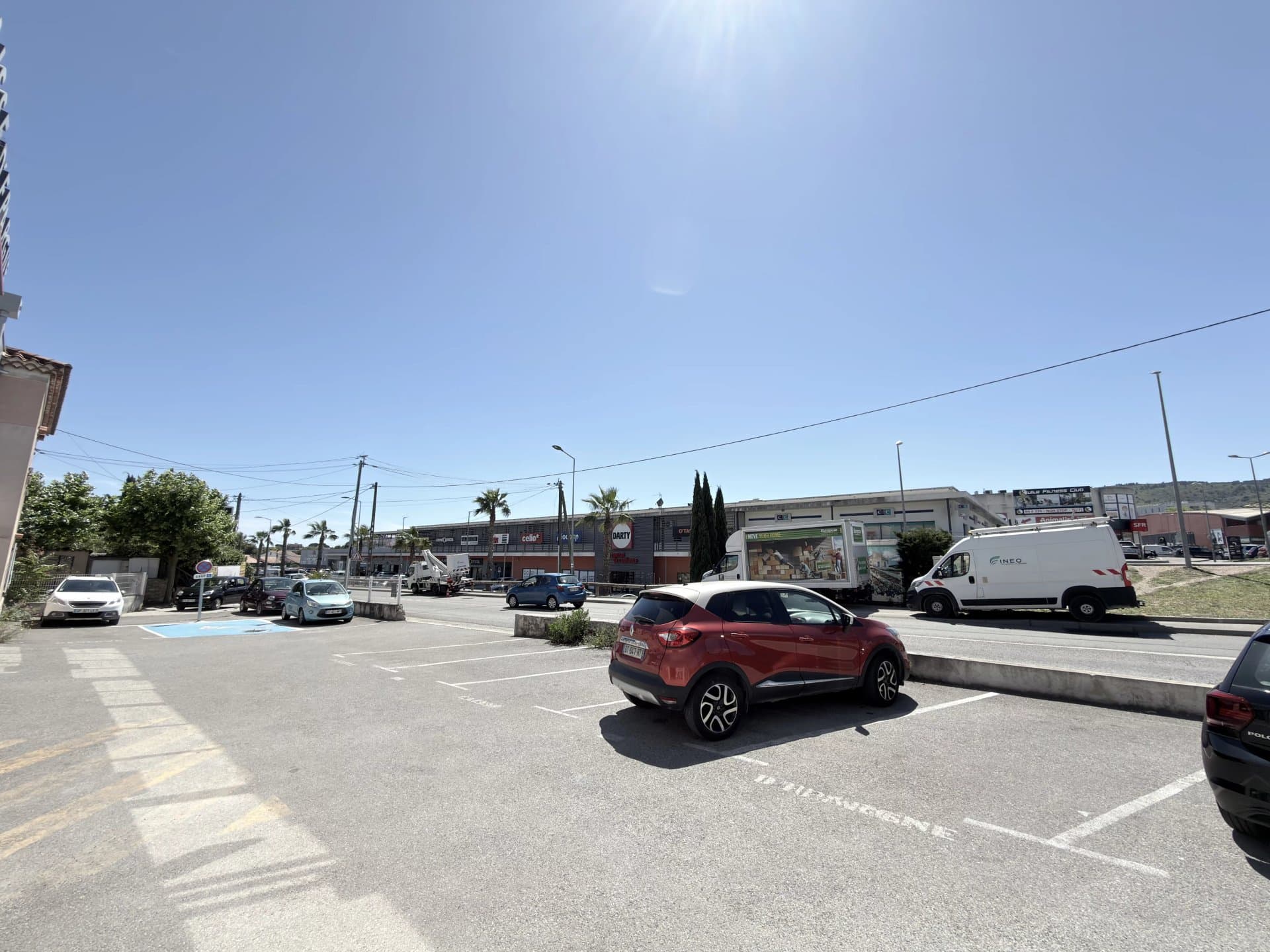Local commercial · 70 m² · Location — photo 2