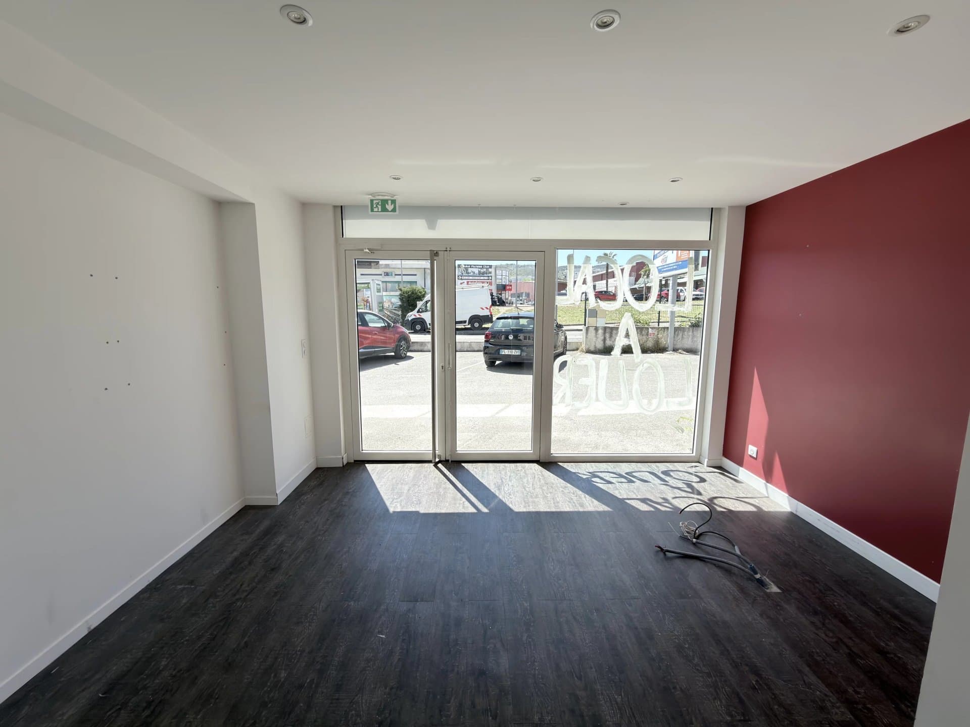 Local commercial · 70 m² · Location — photo 3