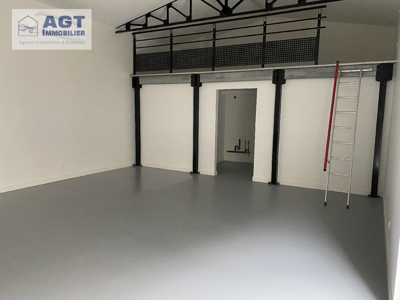 Local commercial · 75 m² · Location — photo 3