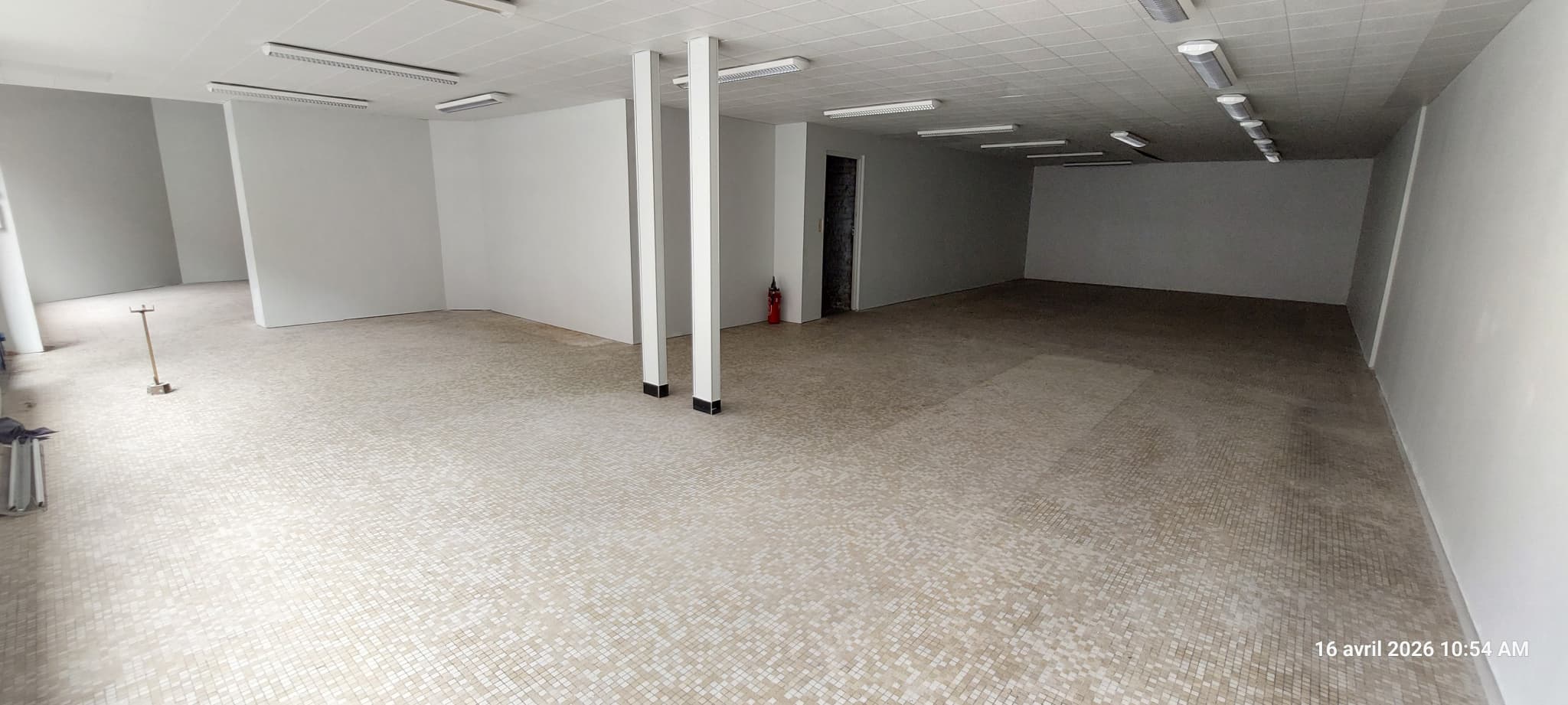 Local commercial · 280 m² · Location — photo 3