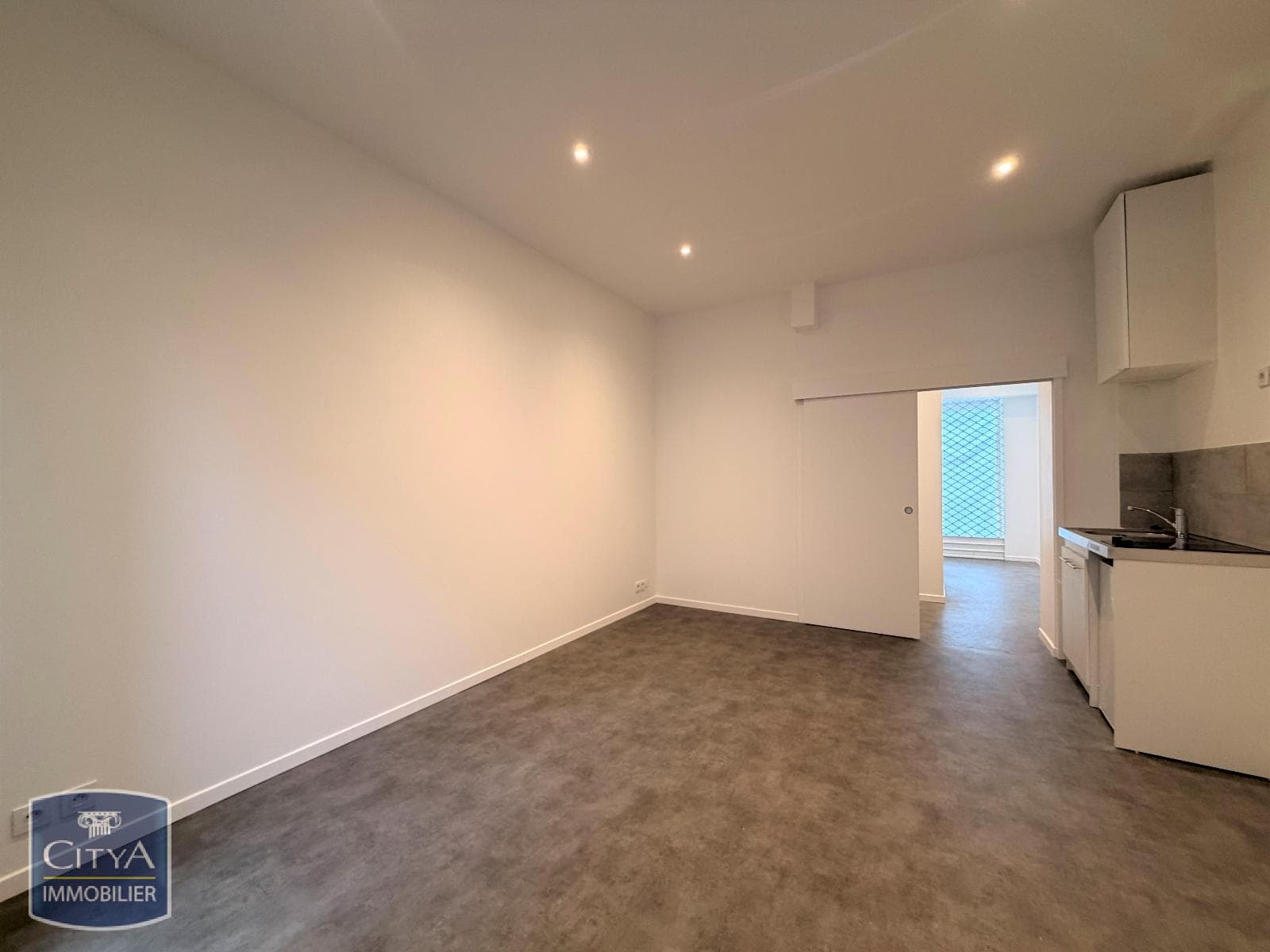 Local commercial · 35 m² · Location — photo 1