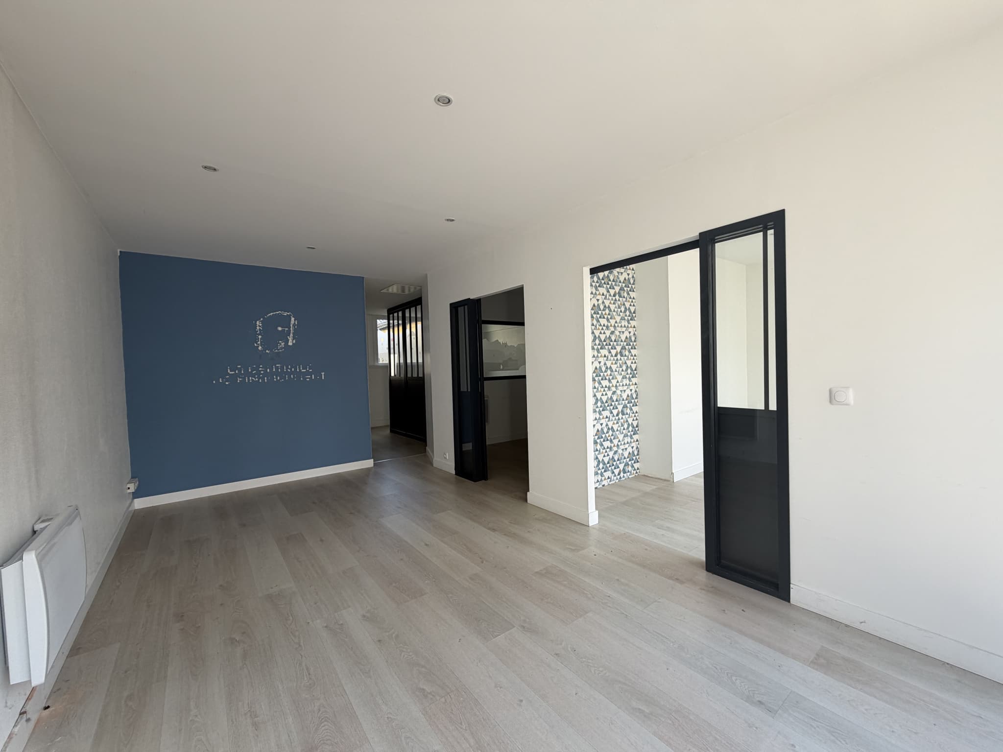 Local commercial · 58 m² · Location — photo 1