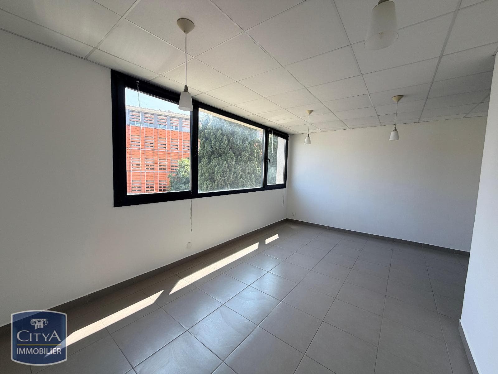 Local commercial · 23 m² · Location — photo 3