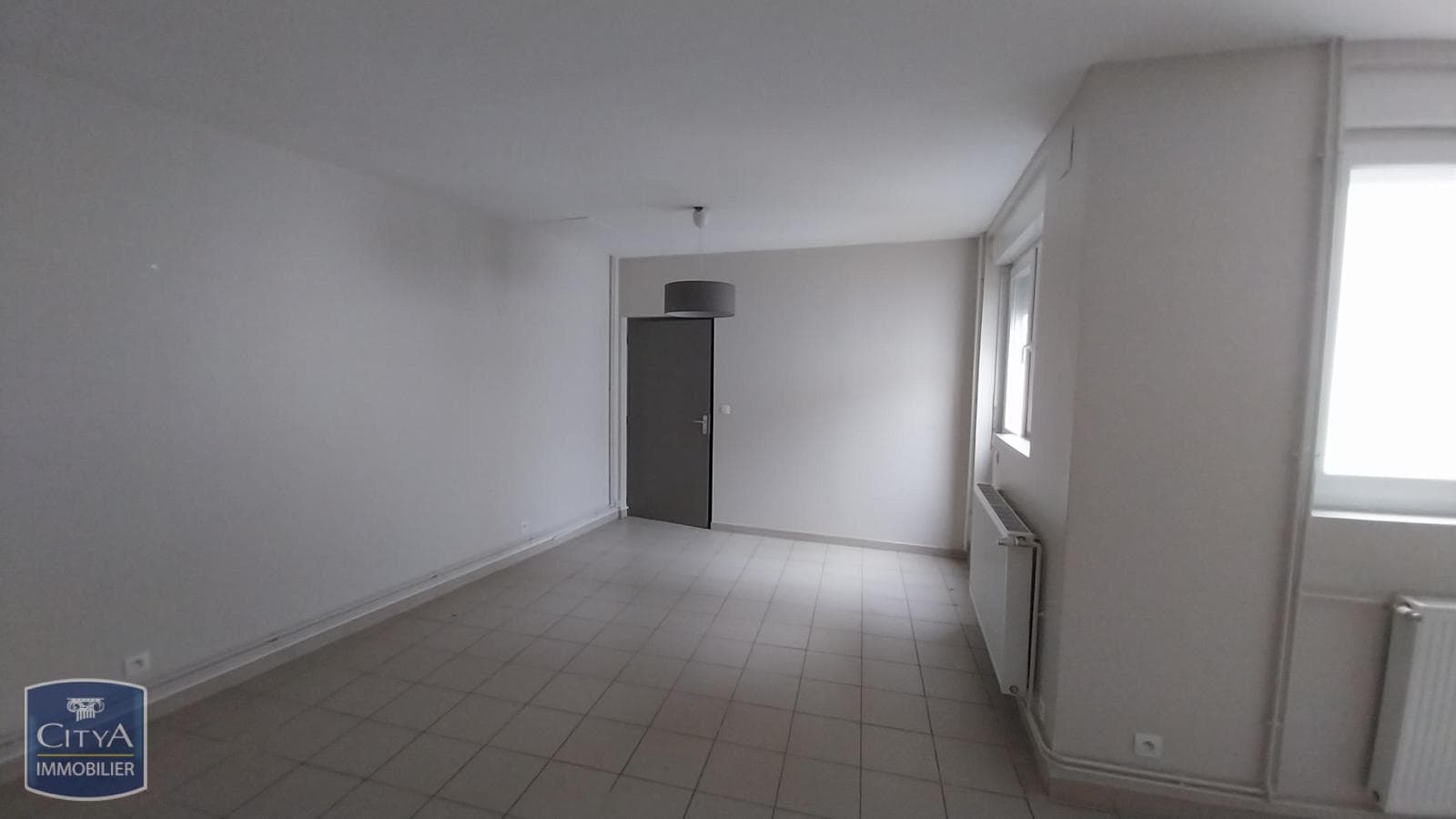 Local commercial · 88 m² · Location — photo 3