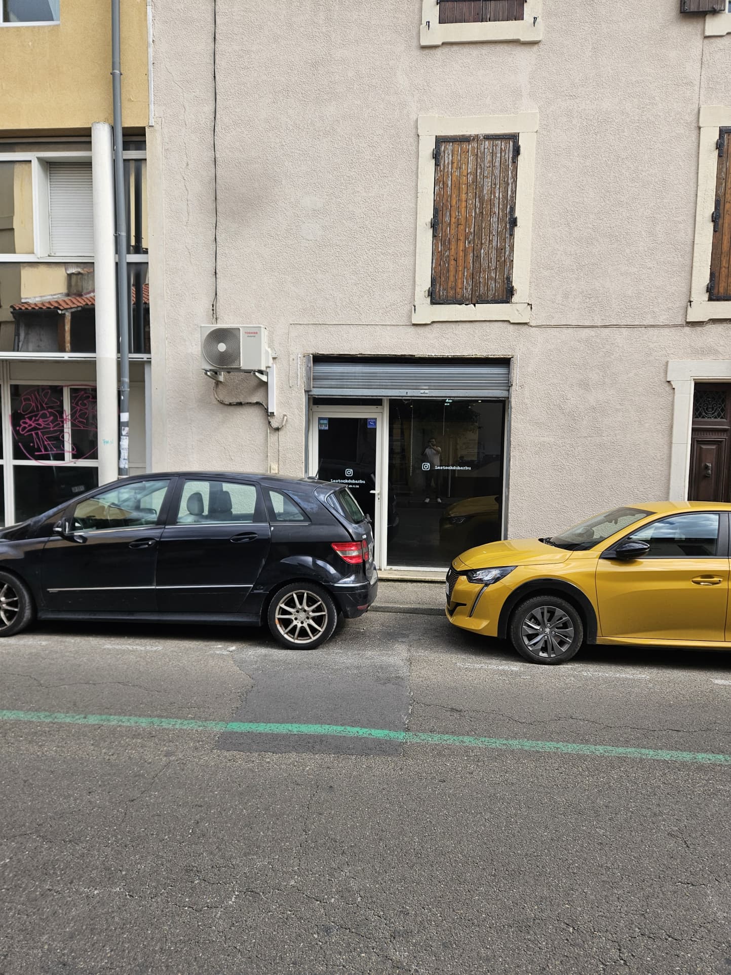 Local commercial · 64 m² · Achat des murs — photo 1