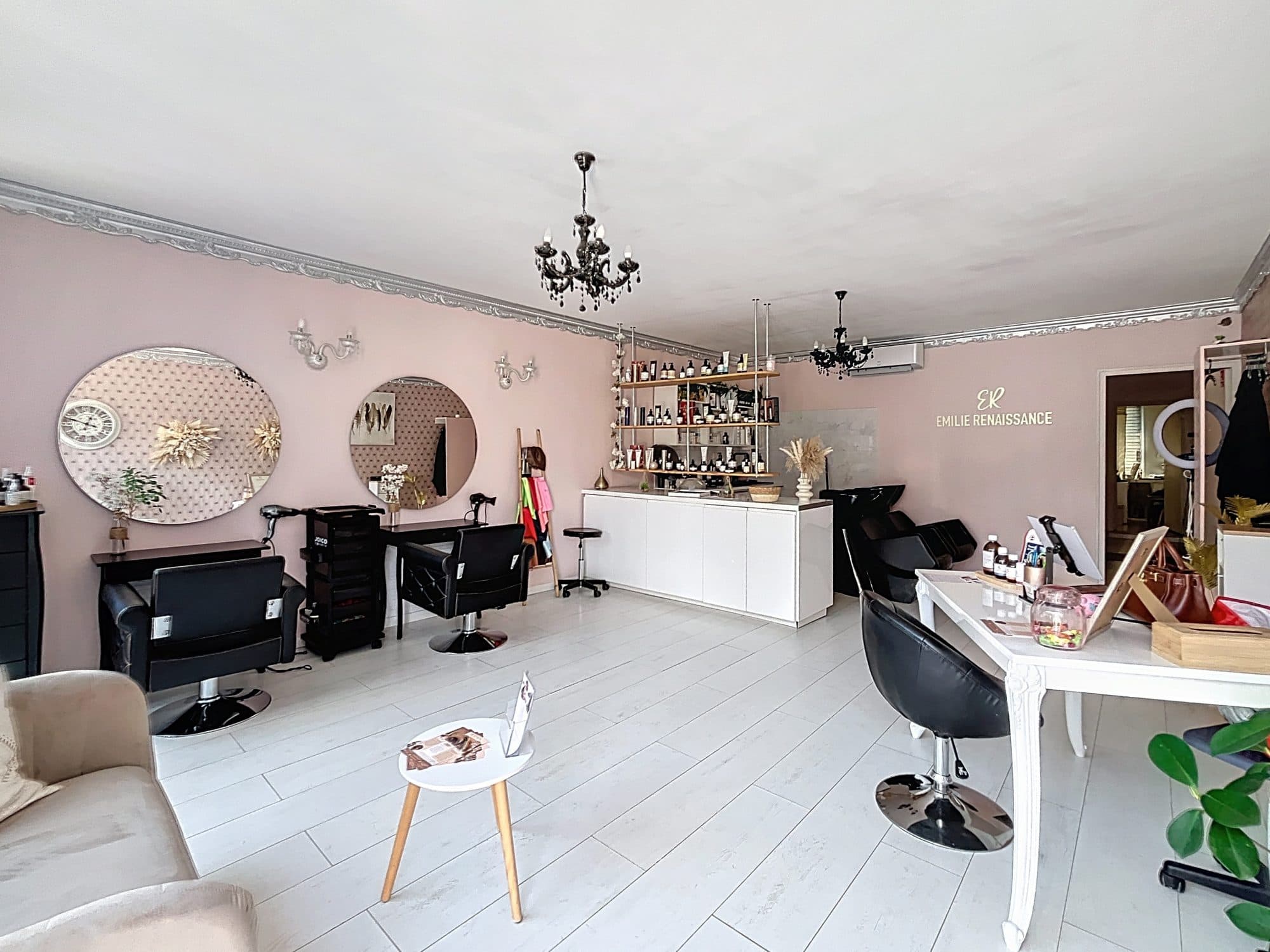 Local commercial · 72 m² · Location — photo 3