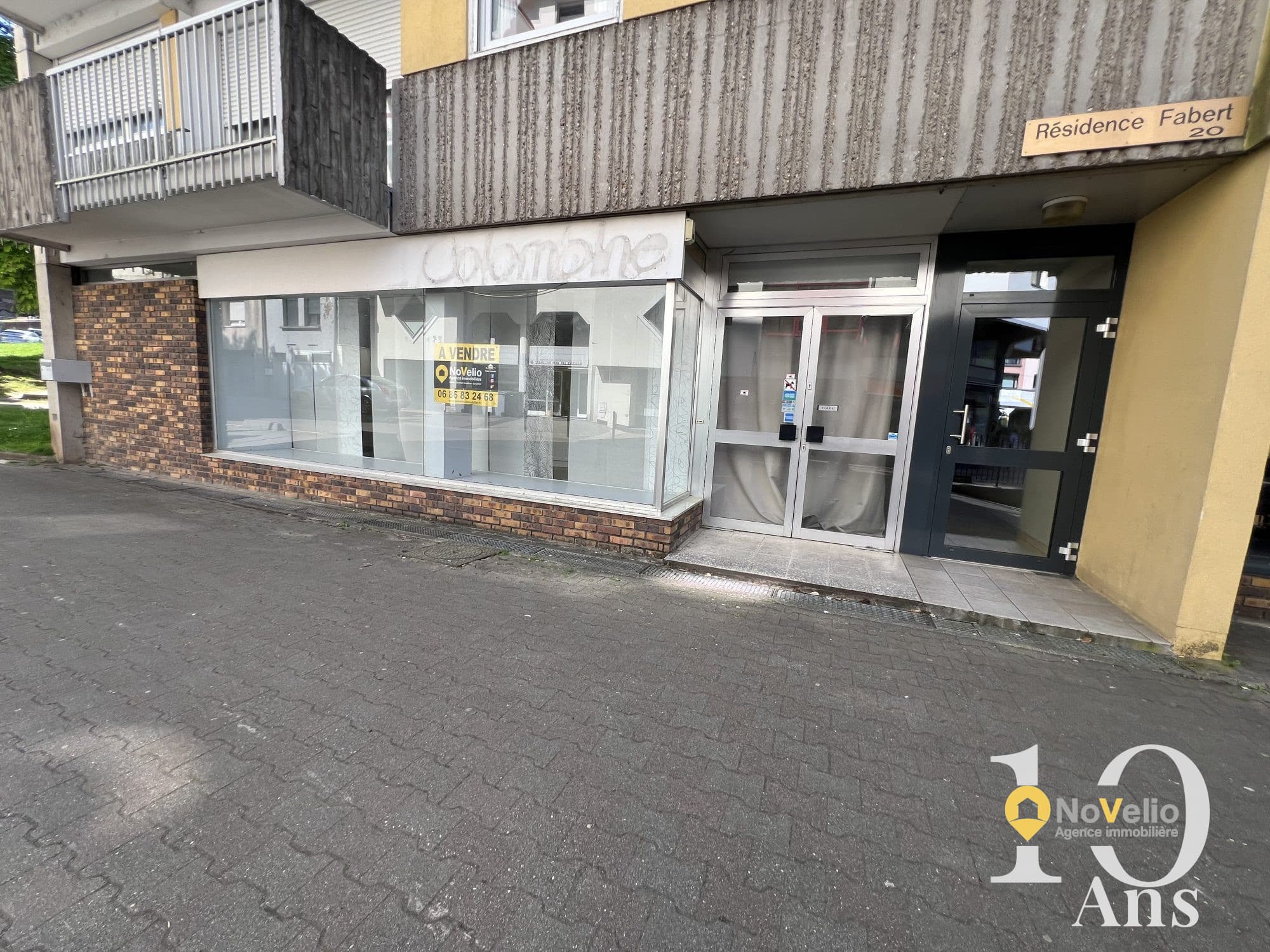 Local commercial · 77 m² · Achat des murs — photo 1
