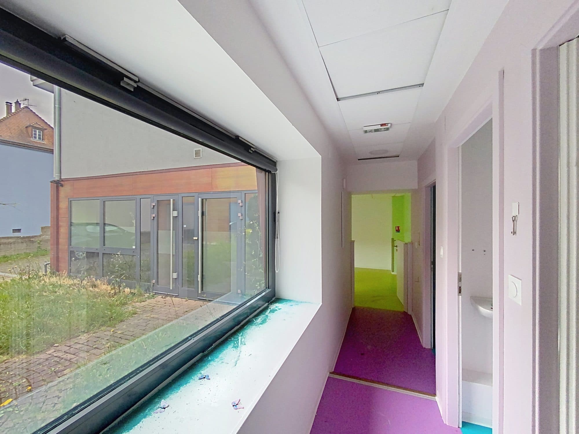 Local commercial · 100 m² · Location — photo 2