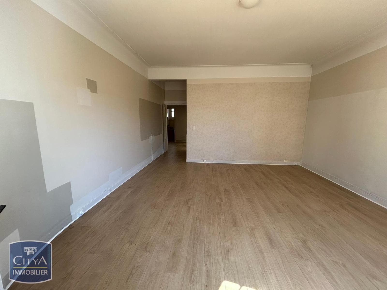 Local commercial · 108 m² · Location — photo 3
