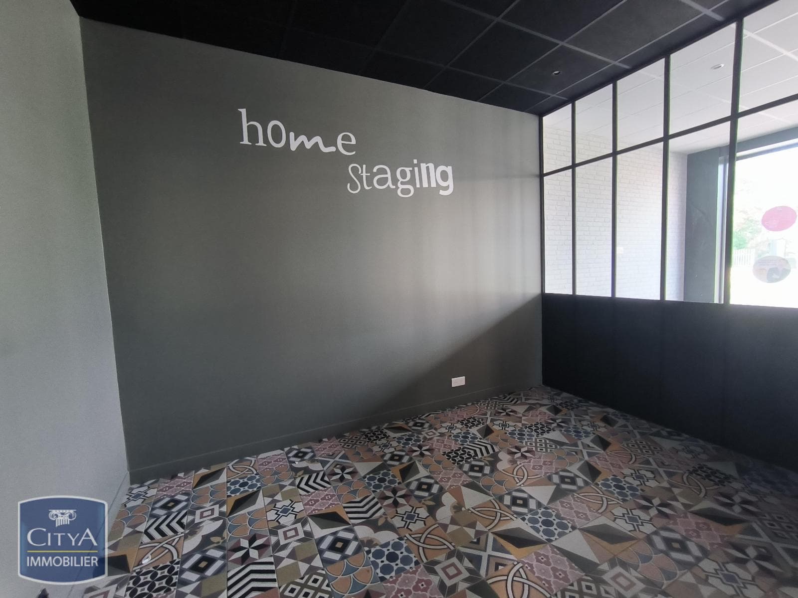 Local commercial · 90 m² · Location — photo 3