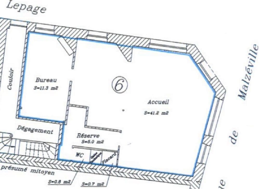 Local commercial · 58 m² · Achat des murs — photo 3