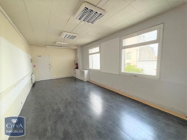 Local commercial · 51 m² · Location — photo 2