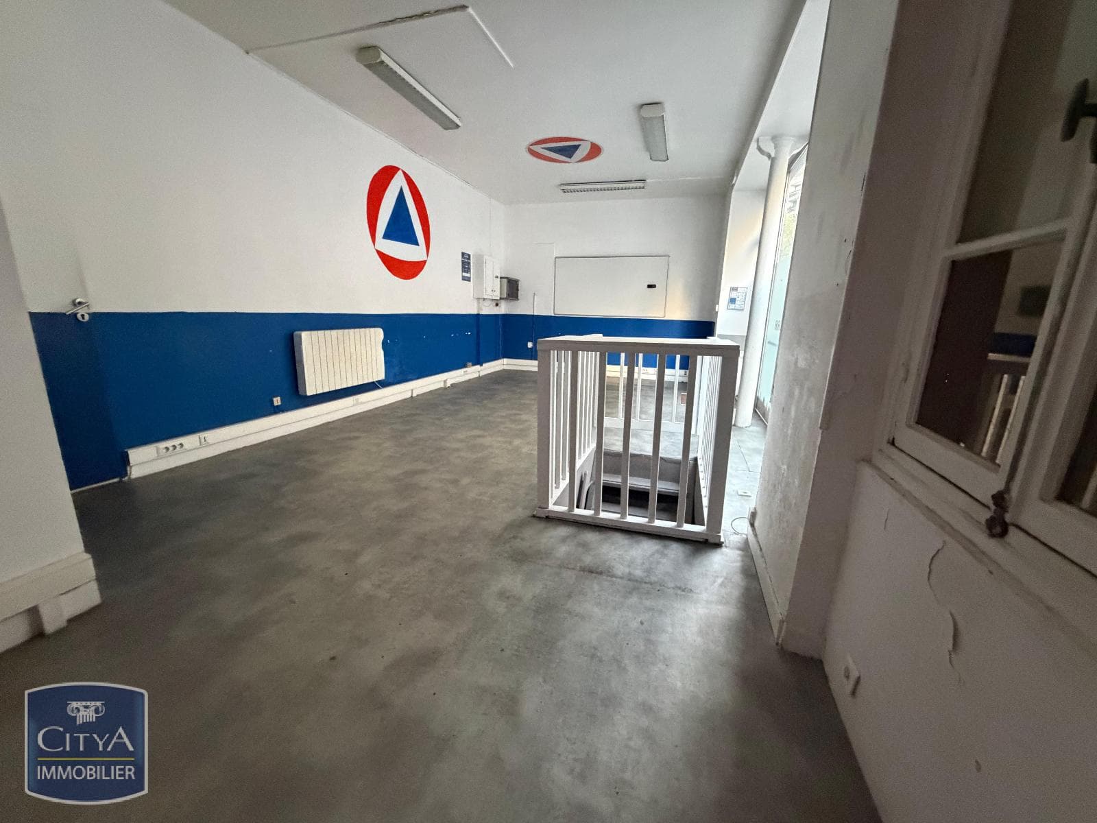 Local commercial · Location — photo 3