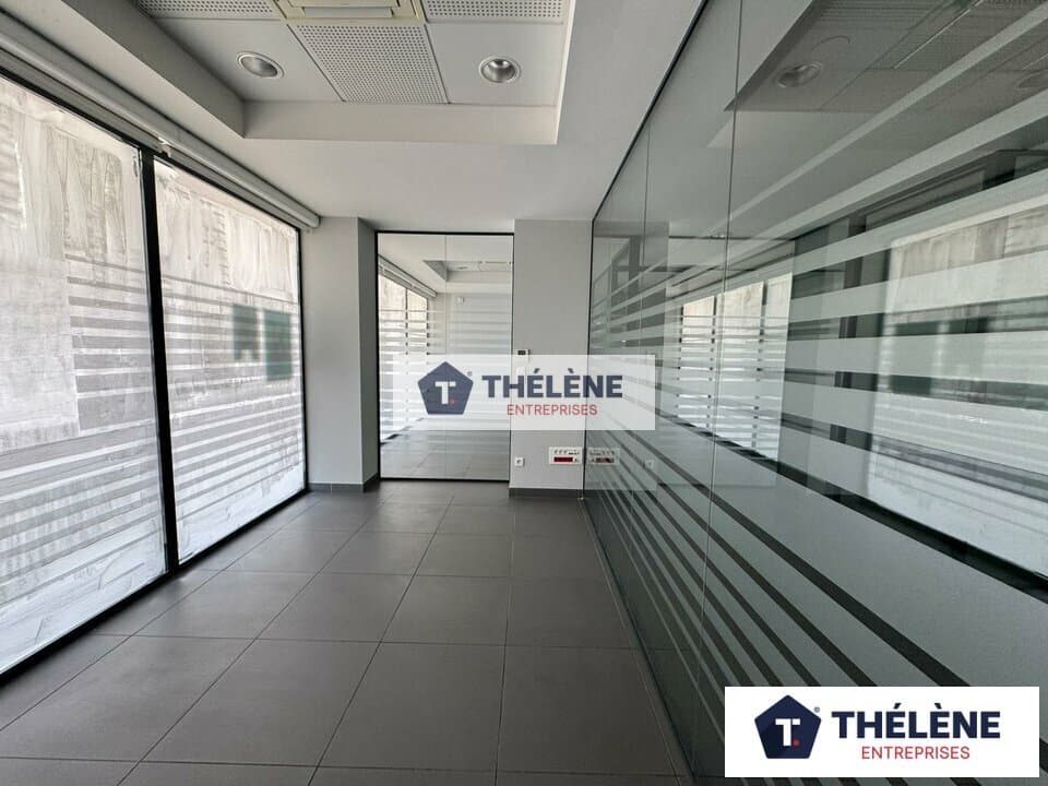 Local commercial · 202 m² · Location — photo 1