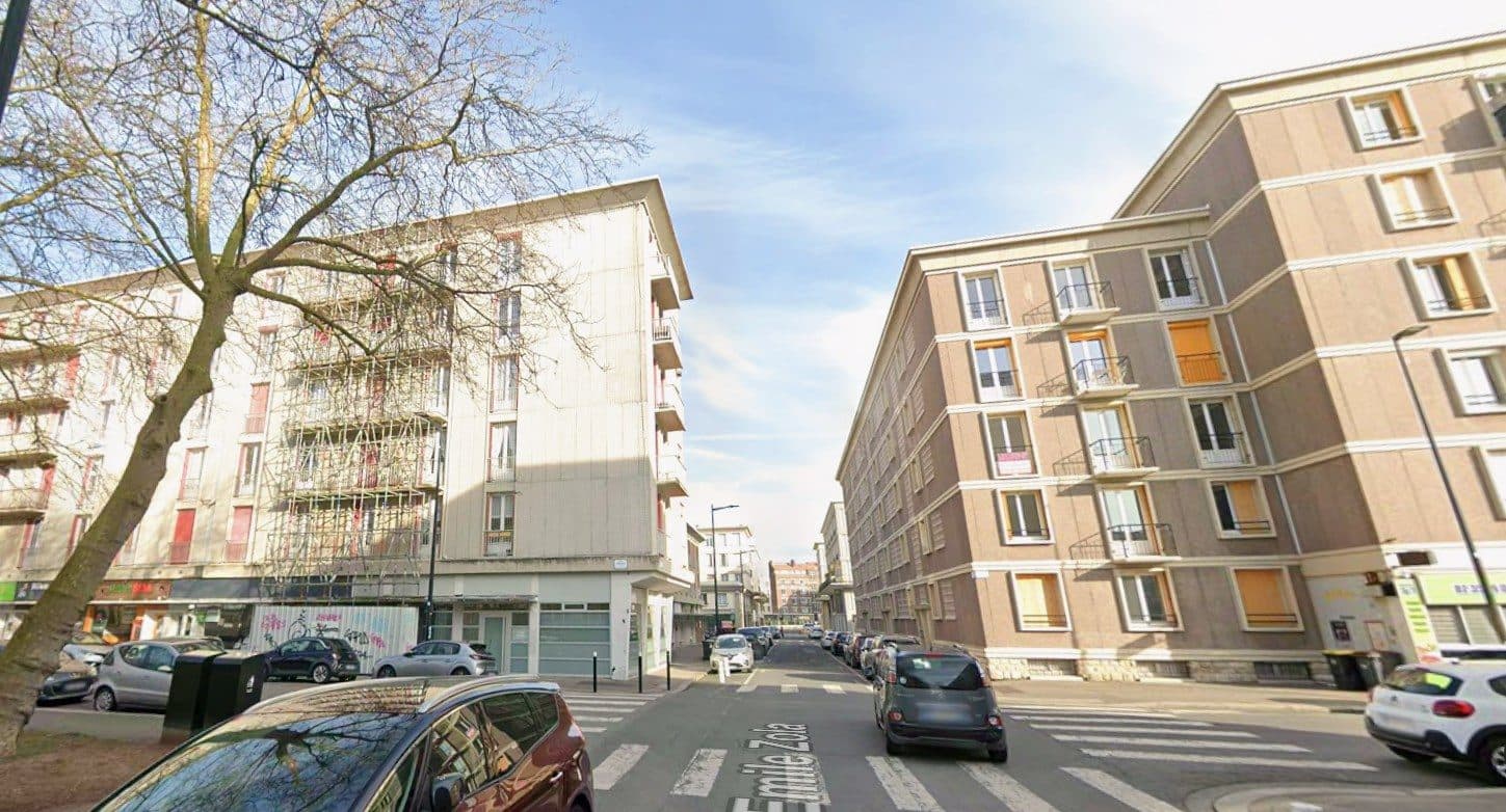 Local commercial · 37 m² · Location — photo 3