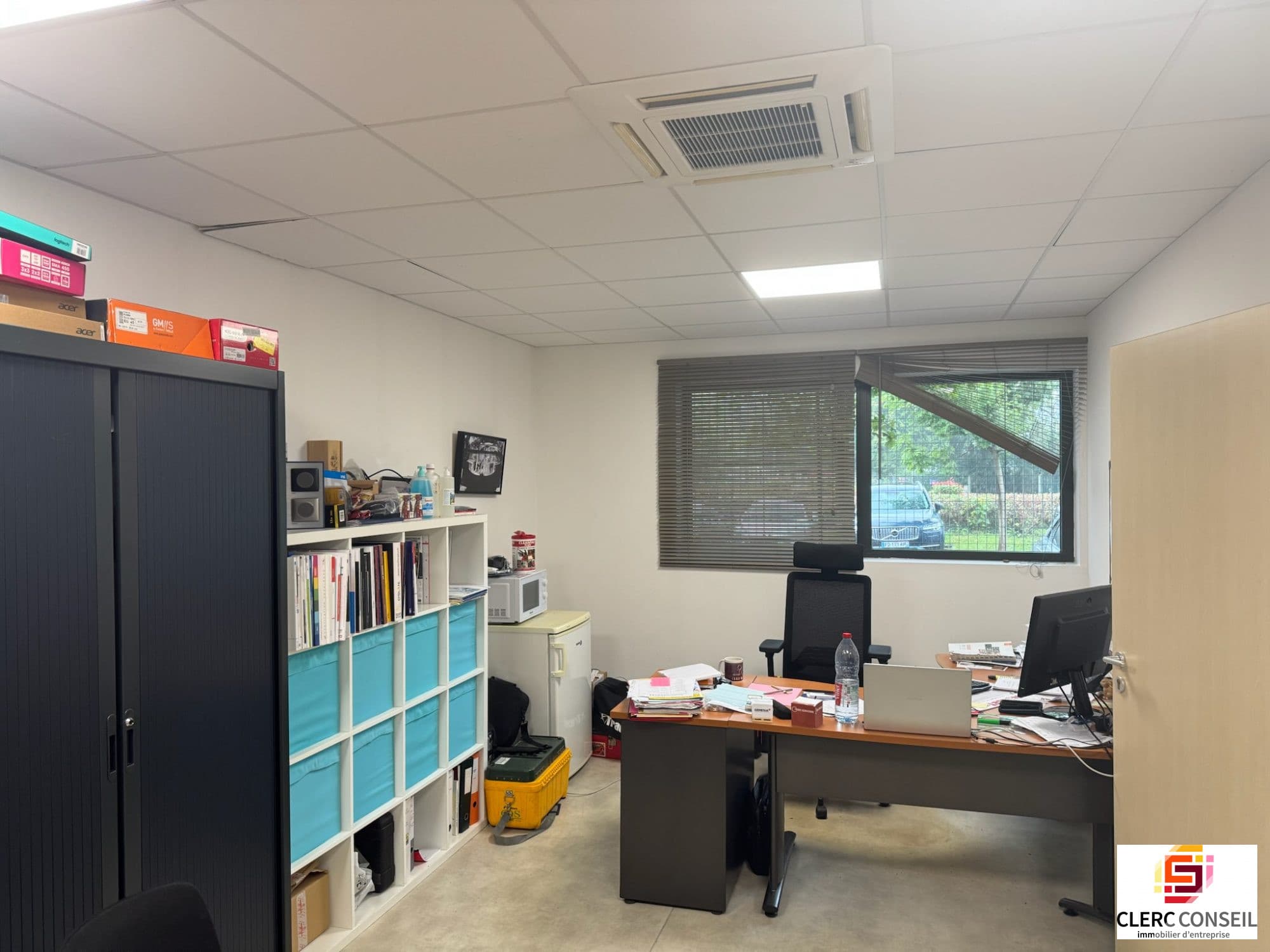 Local commercial · 174 m² · Location — photo 3