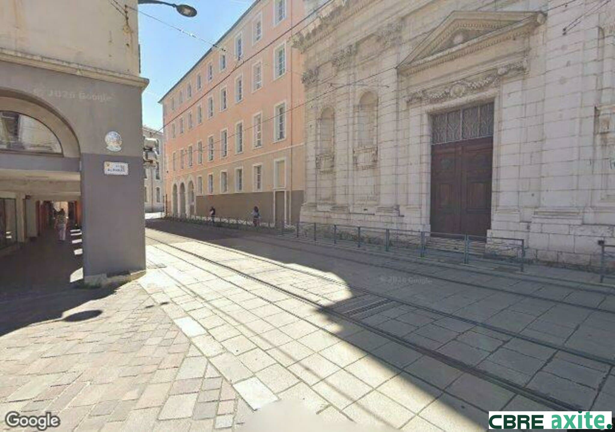 Local commercial · 175 m² · Location — photo 1