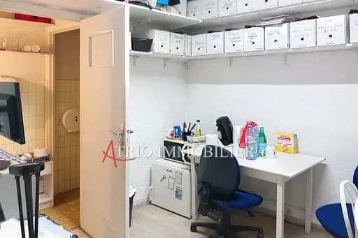Local commercial · 73 m² · Location — photo 3