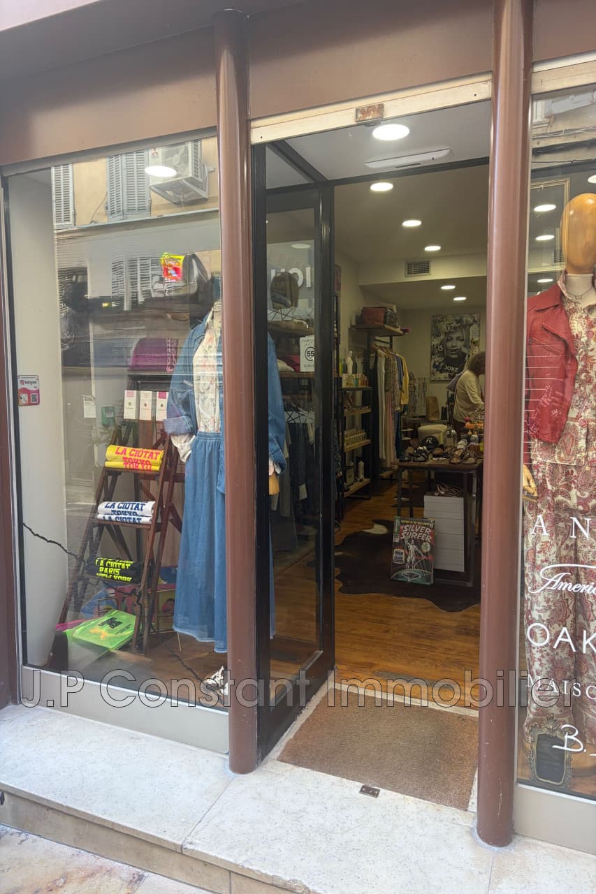 Local commercial · 45 m² · Achat des murs — photo 1