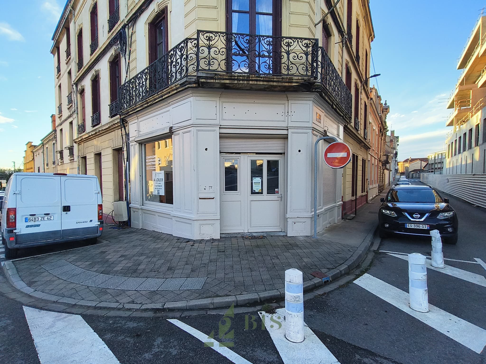 Local commercial · 175 m² · Location — photo 1