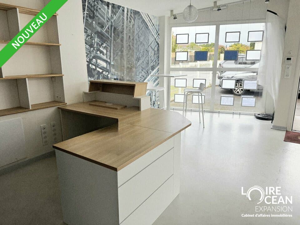 Bureau · 66 m² · Location — photo 1