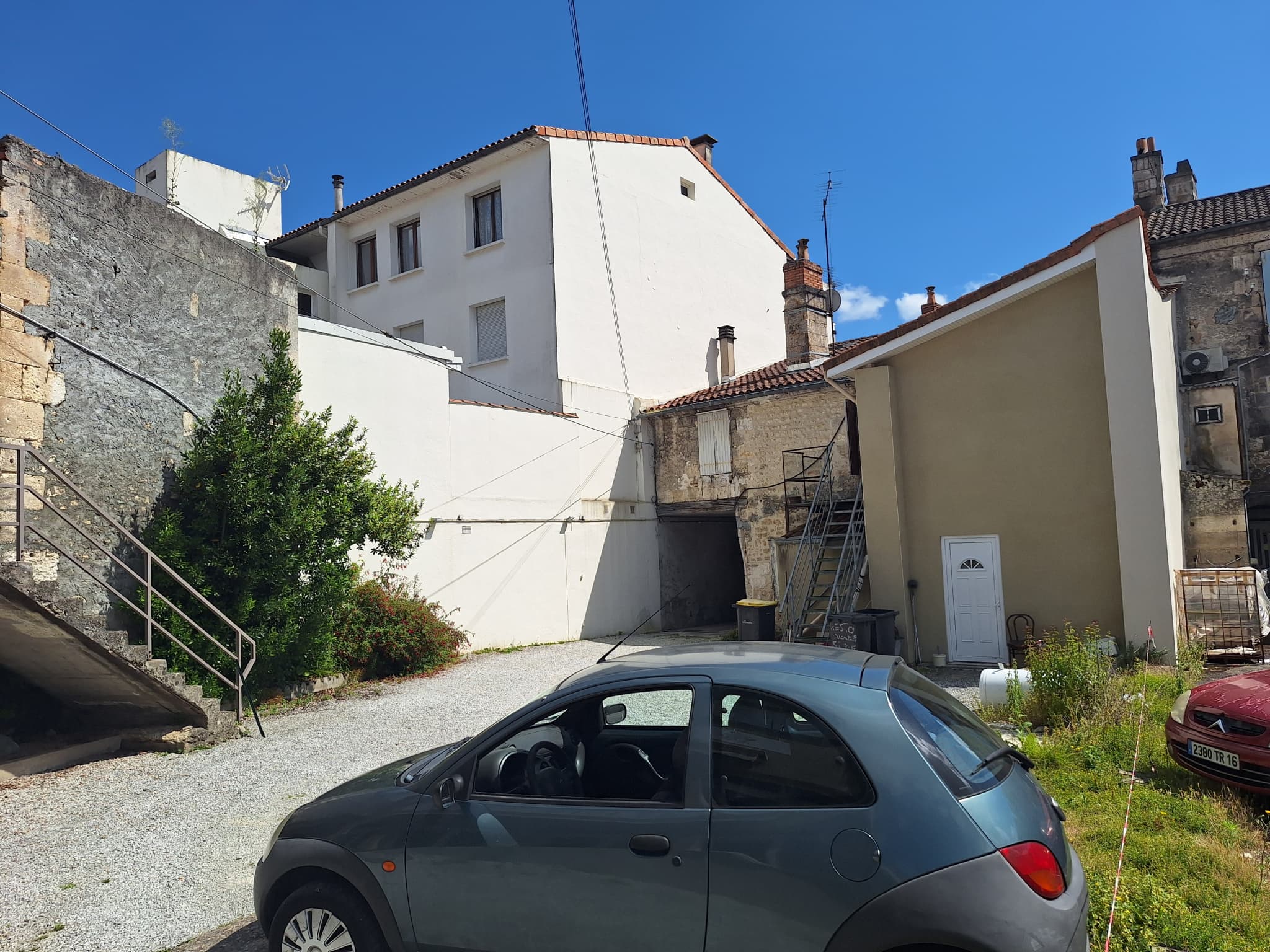Local commercial · 180 m² · Achat des murs — photo 2