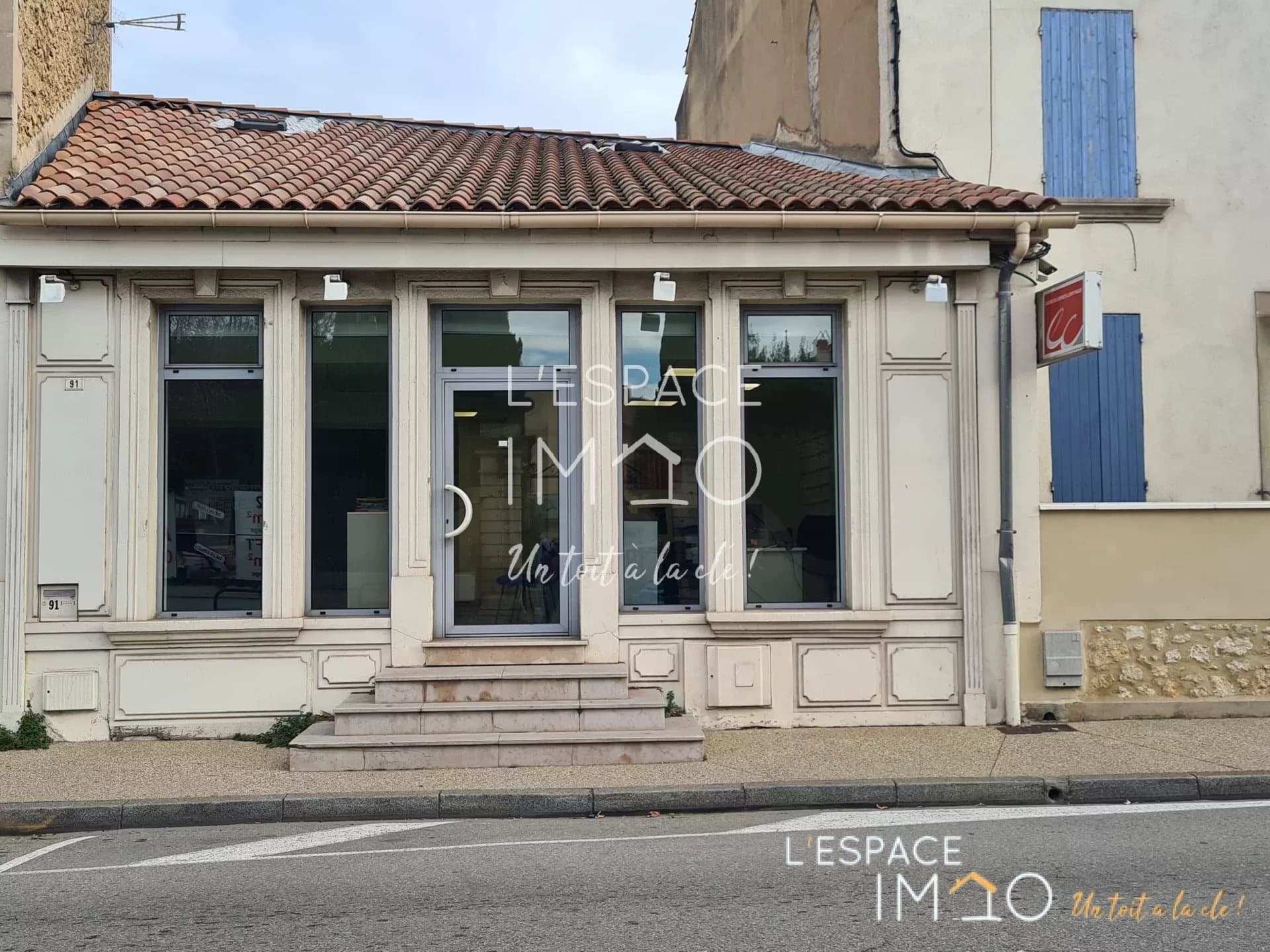 Local commercial · 290 m² · Achat des murs — photo 1