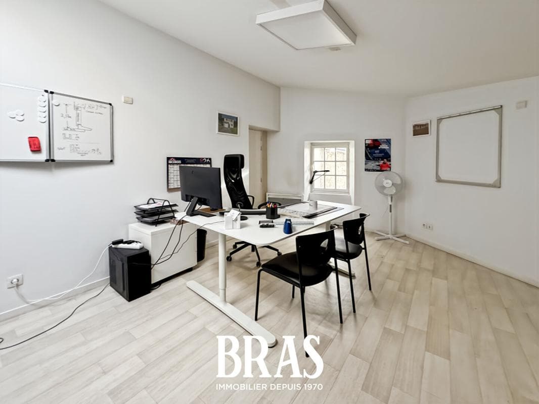 Local commercial · 237 m² · Achat des murs — photo 3